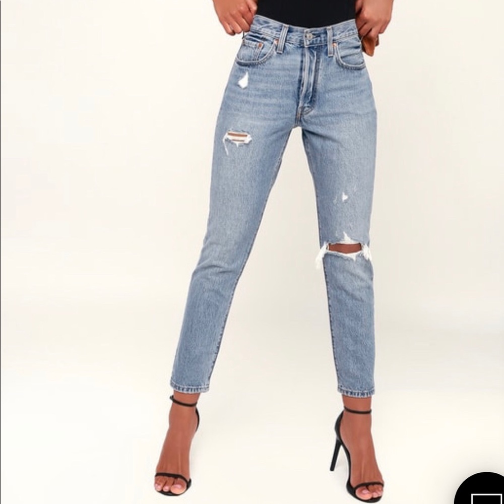 Levi’s 501 skinny distressed jeans - New!